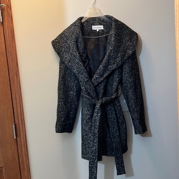 Calvin Klein Jackets & Blazers - Calvin Klein coat with belt size 14 thick and heavy perfect for winter